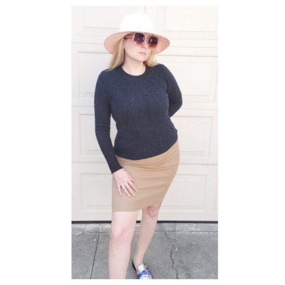 Le Kasha 1918 100% Cashmere Grey Sweater - Picture 3 of 7